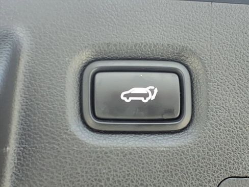 Used 2020 Hyundai Santa Fe SEL w/ Convenience + Premium Package image 28