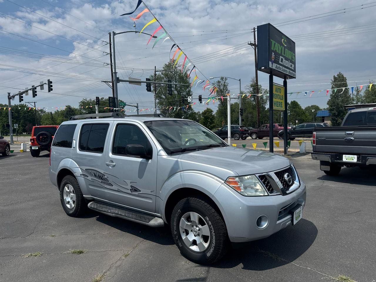 Used 2011 Nissan Pathfinder S AWD/4WD image 1