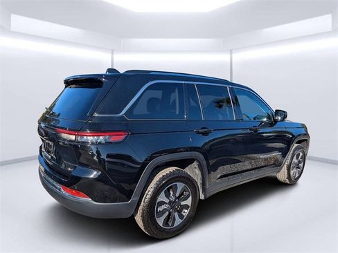 Used 2024 Jeep Grand Cherokee Limited 4xe image 4