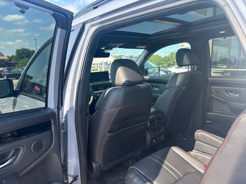 Certified 2026 Honda Pilot TrailSport image 40