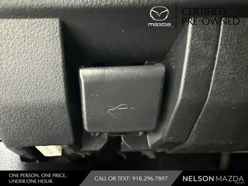 Certified 2025 MAZDA MAZDA3 s FWD image 25