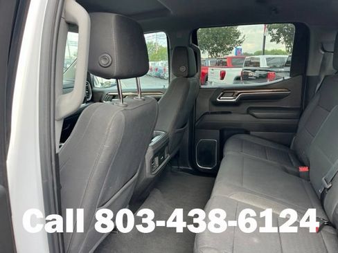 Used 2022 Chevrolet Silverado 1500 LT Trail Boss w/ Convenience Package II AWD/4WD image 11