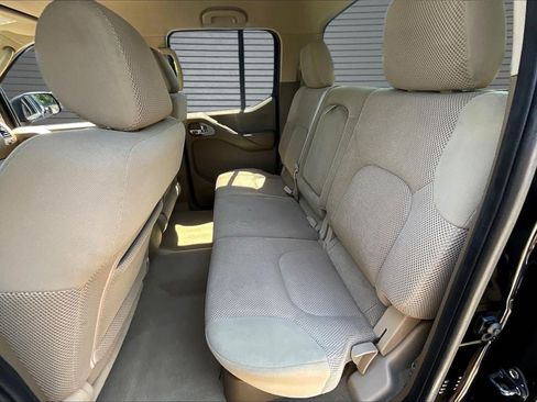 Used 2006 Nissan Frontier SE w/ (P01) Power Pkg RWD image 21