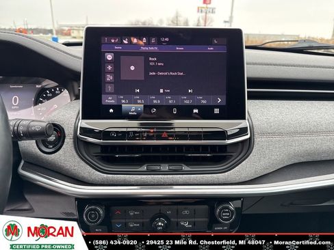 Used 2022 Jeep Compass Latitude image 16