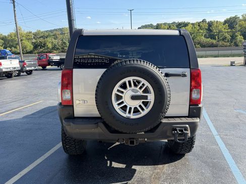 Used 2006 HUMMER H3 AWD/4WD image 4