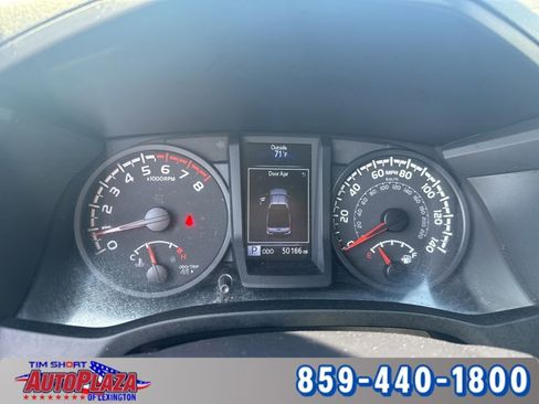 Used 2022 Toyota Tacoma SR image 4