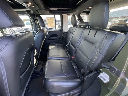 Used 2022 Jeep Wrangler Unlimited Sahara w/ Cold Weather Group image 25