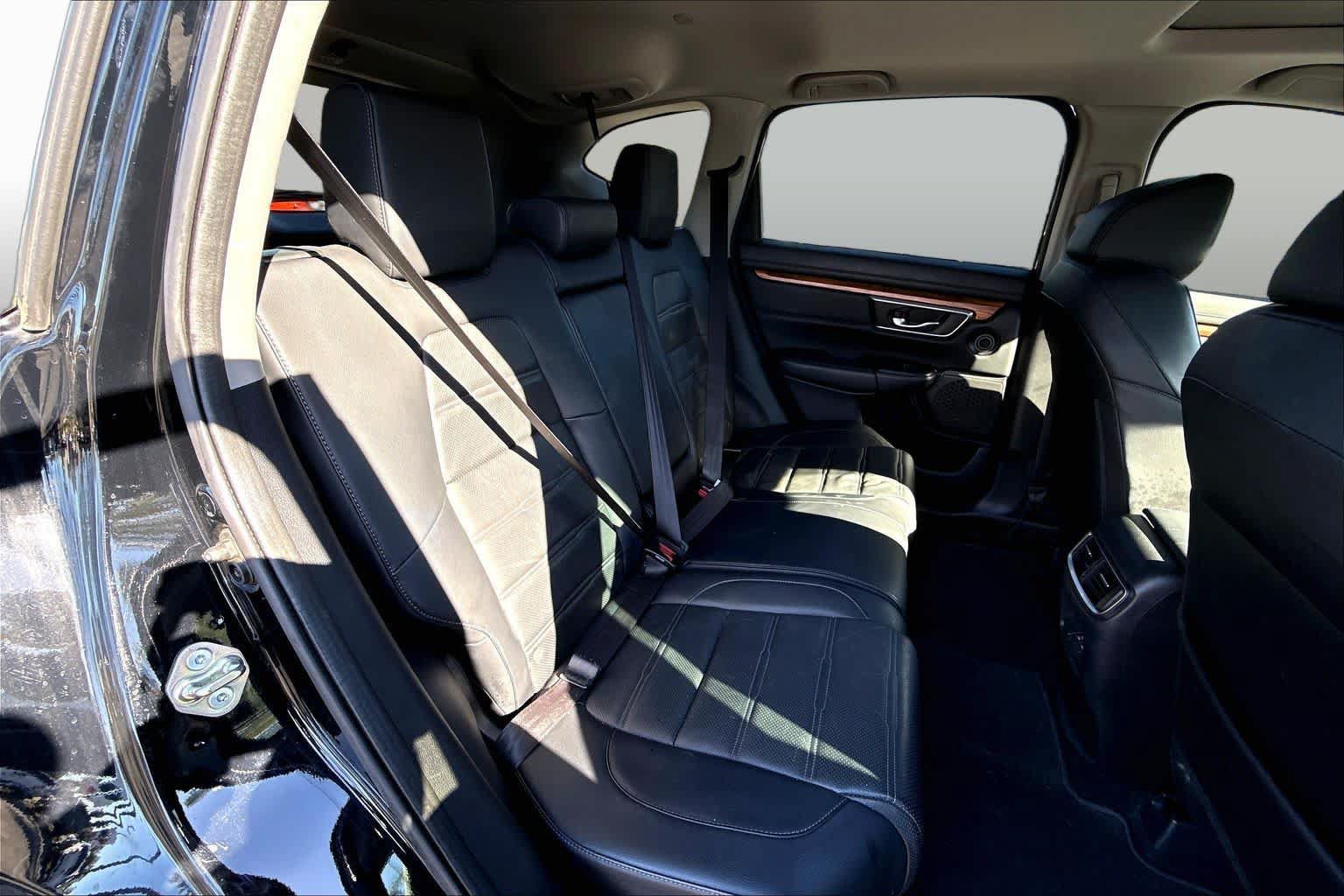 Used 2017 Honda CR-V Touring image 19