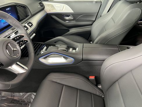 New 2026 Mercedes-Benz GLS 450 4MATIC image 4
