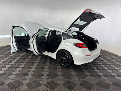 Used 2023 Honda Civic Sport image 18