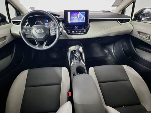 Used 2025 Toyota Corolla LE w/ Convenience Package FWD image 28