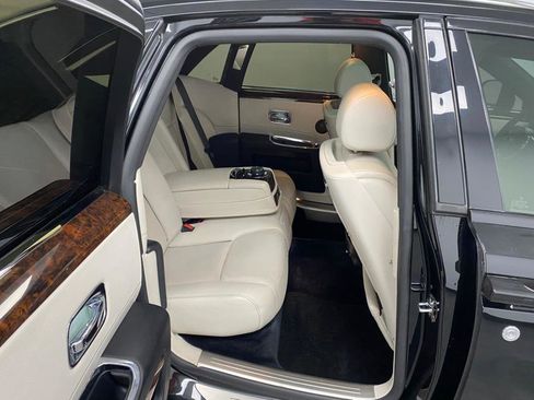 Used 2016 Rolls-Royce Ghost image 30