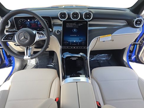 New 2026 Mercedes-Benz GLC 300 4MATIC image 9