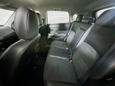 Used 2024 Mitsubishi Outlander Sport SE image 26