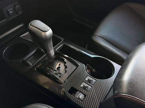 Used 2020 Toyota 4Runner TRD Off-Road Premium w/ TRD Performance Package AWD/4WD image 9