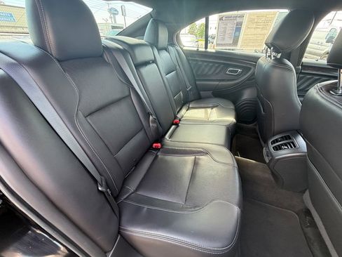 Used 2016 Ford Taurus Limited w/ Equipment Group 301A FWD image 30