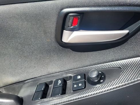 Used 2019 Toyota Yaris LE FWD image 13