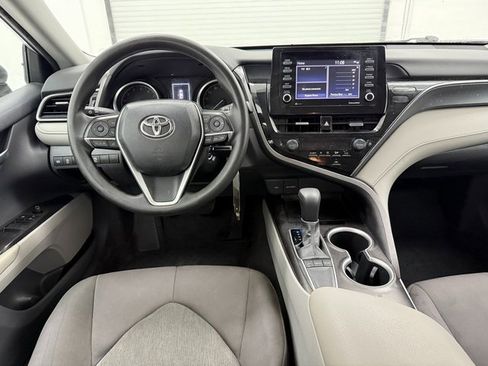 Used 2023 Toyota Camry LE image 30