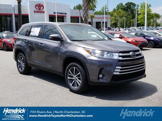 Used 2019 Toyota Highlander XLE FWD video 1