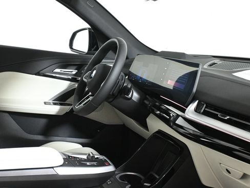 New 2026 BMW X2 xDrive28i w/ Technology Package AWD/4WD image 28
