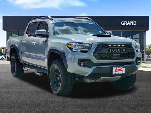 Used 2021 Toyota Tacoma TRD Pro AWD/4WD image 3