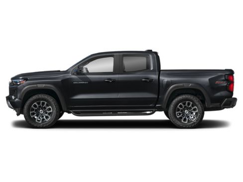 Used 2025 Chevrolet Colorado Z71 w/ Technology Package AWD/4WD image 3