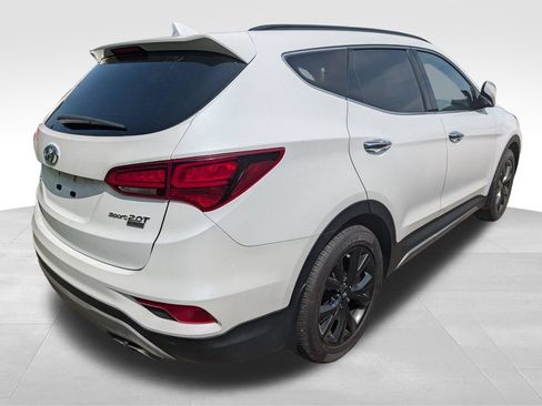 Used 2018 Hyundai Santa Fe Sport FWD image 11