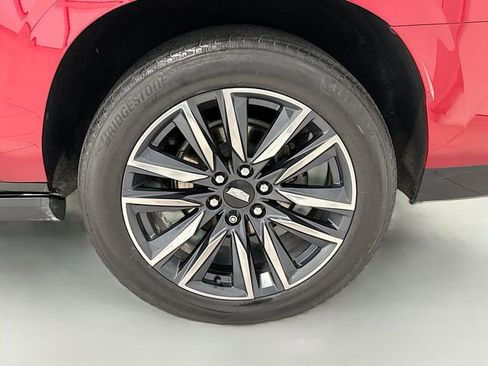 Used 2022 Cadillac Escalade ESV Sport Platinum AWD/4WD image 30