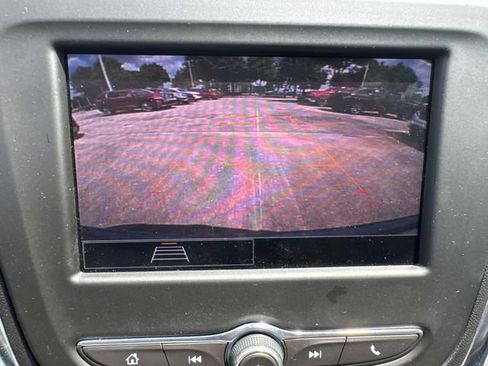 Used 2024 Chevrolet Equinox LT FWD image 32