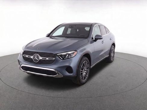 Used 2026 Mercedes-Benz GLC 300 4MATIC image 3