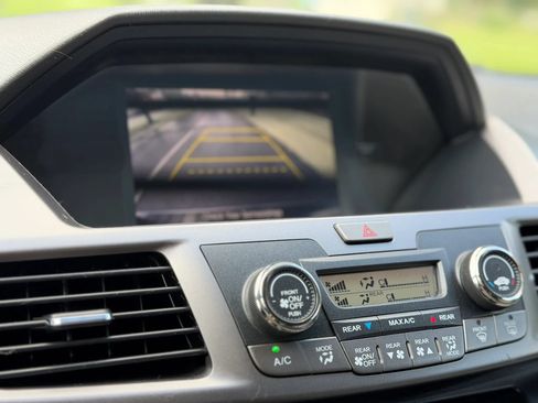 Used 2014 Honda Odyssey LX image 10