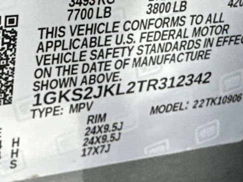 New 2026 GMC Yukon XL Denali w/ Denali Reserve Package image 33