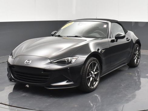 Used 2019 MAZDA MX-5 Miata Grand Touring RWD image 13