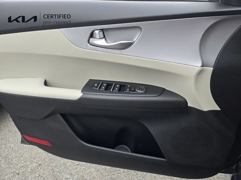 Certified 2023 Kia Forte LXS w/ LXS Technology Package FWD image 25