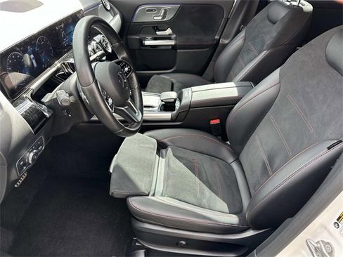 Certified 2022 Mercedes-Benz GLA 250 4MATIC image 18