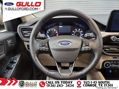 Used 2020 Ford Escape SEL image 13