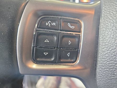 Used 2022 RAM 1500 Classic SLT w/ Electronics Group AWD/4WD image 20
