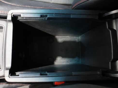 Used 2017 Toyota Camry SE image 29