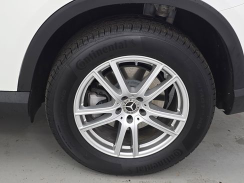 Used 2025 Mercedes-Benz GLC 300 image 33