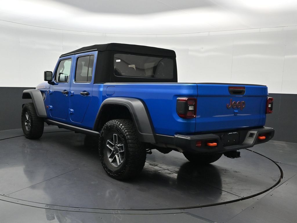Used 2024 Jeep Gladiator Mojave AWD/4WD image 3