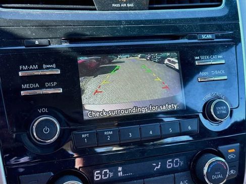Used 2015 Nissan Altima 2.5 SL FWD image 19