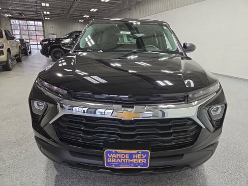 New 2026 Chevrolet TrailBlazer LS image 2