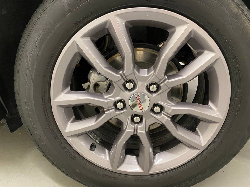 Used 2024 GMC Terrain SLT AWD/4WD image 26