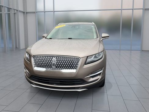 Used 2019 Lincoln MKC Select w/ Select Plus Package AWD/4WD image 3