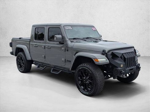 Used 2023 Jeep Gladiator Overland AWD/4WD image 3