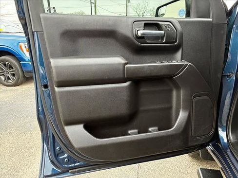 Used 2022 Chevrolet Silverado 1500 Custom image 14