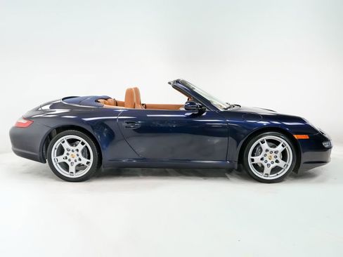 Used 2005 Porsche 911 Carrera RWD image 9