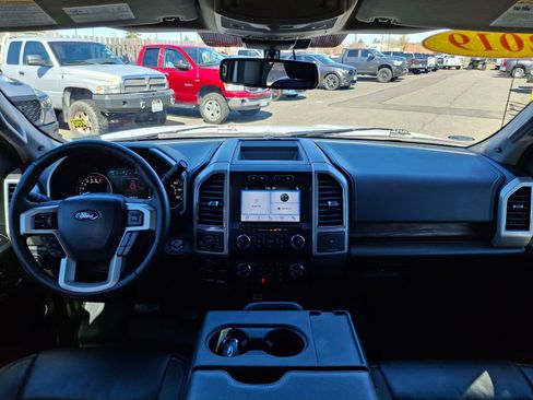 Used 2019 Ford F150 Lariat w/ Trailer Tow Package image 9