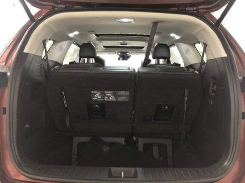 Used 2024 Kia Carnival SX Prestige image 8