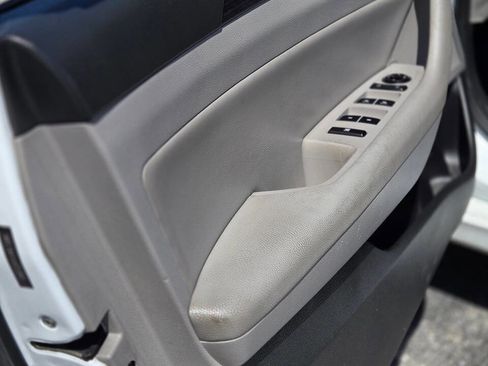 Used 2018 Hyundai Sonata Limited image 9